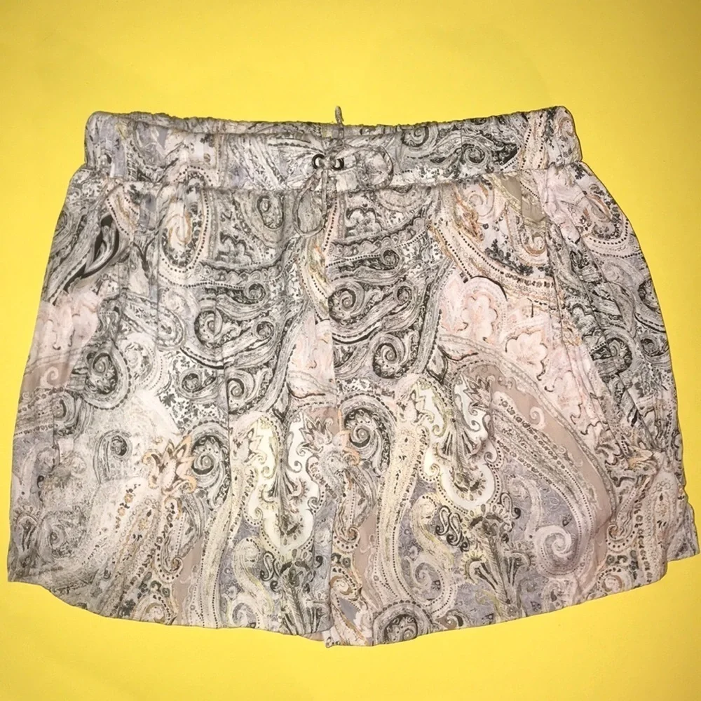 Zara Paisley‎ Shorts